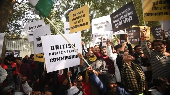 Students continue bpsc protest patna